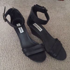 Steve Madden Baby Wedge